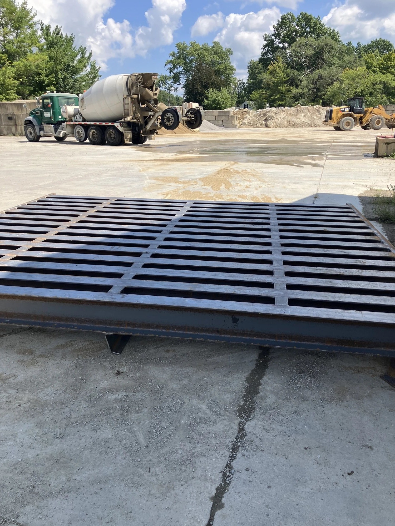 Steel slat gate project on site